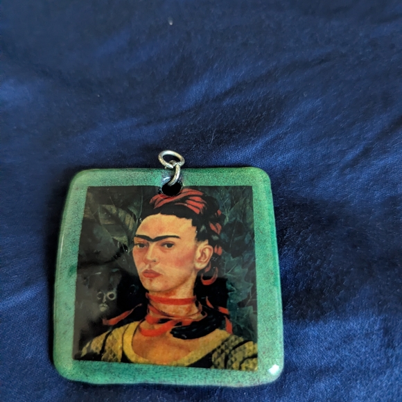 Jewelry - Friday Khalo Abalone Pendant